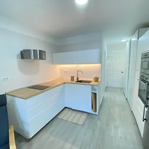  Apartamento Estudio En Cristianos. Ubicación Ideal. España